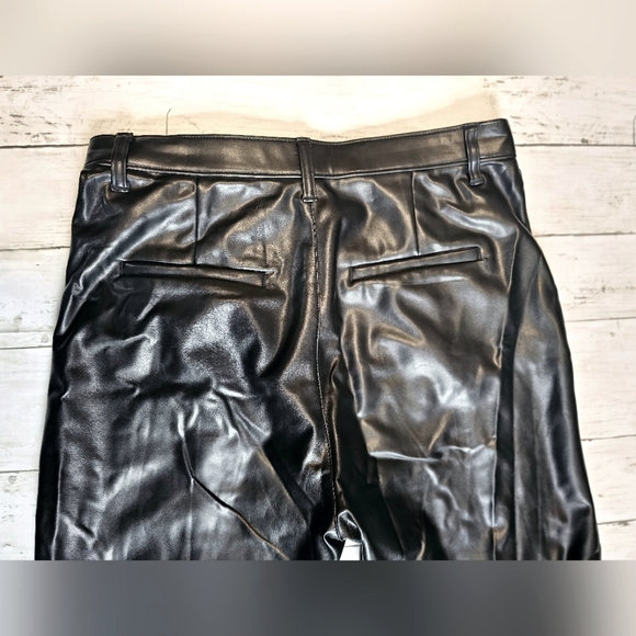 Abercrombie & Fitch Ultra High Rise Skinny Vegan Faux Leather Pants Soft - Picture 11 of 12